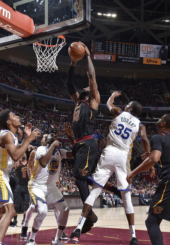 爱游戏中国-今晨突围战来临；斯图加特围绕欧篮联手感冰凉；球迷炸锅；医务组通报恢复(斯图加特黑马)